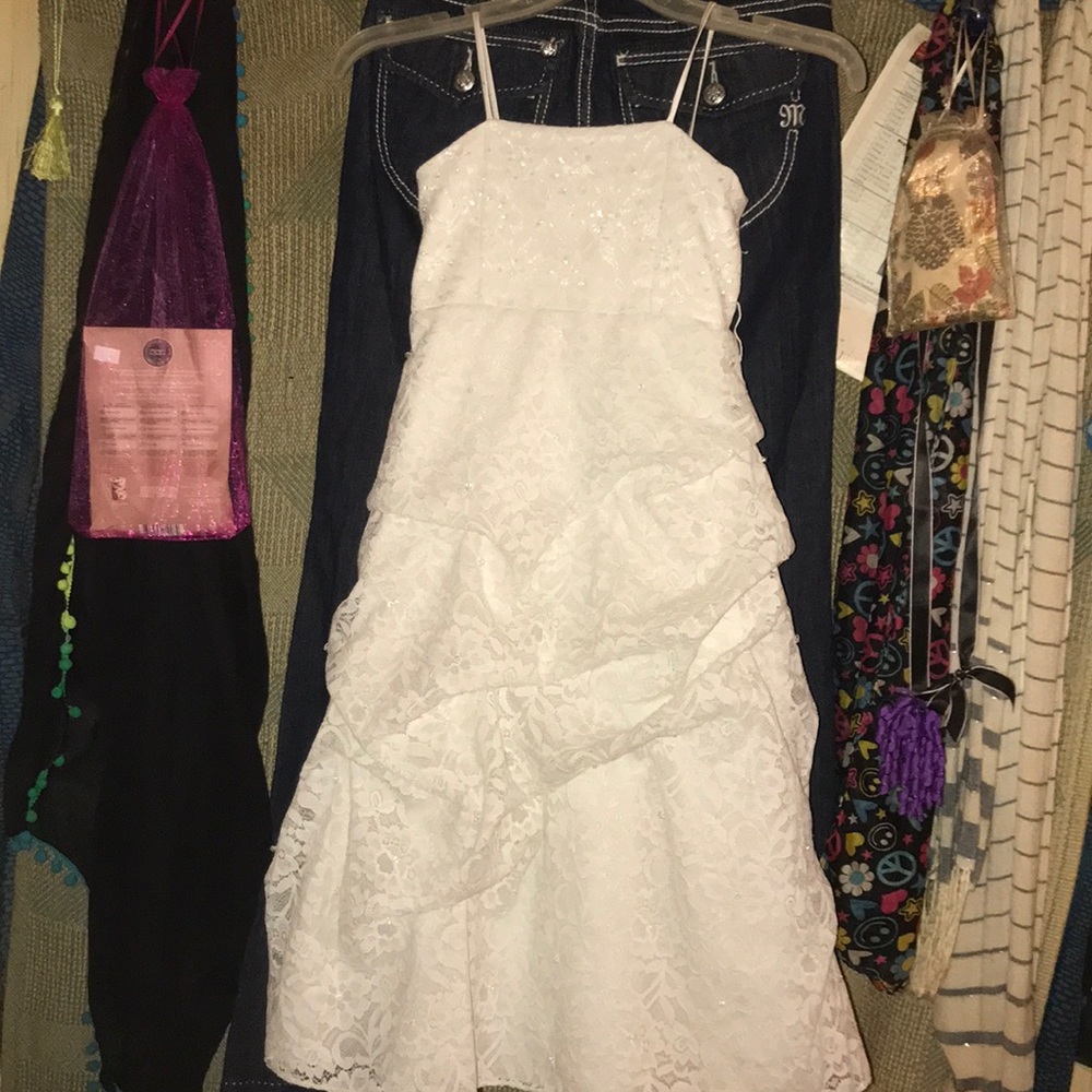 David’s Bridal Flower Girls Dress Size 4